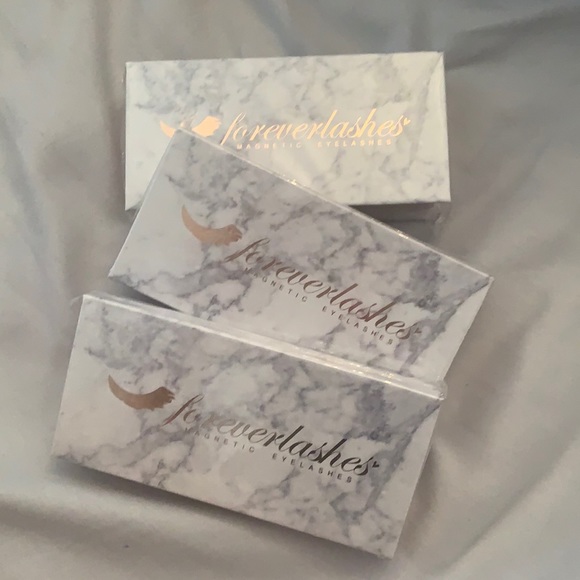 Magnetic eyelashes 3 x $25 - Picture 2 of 3